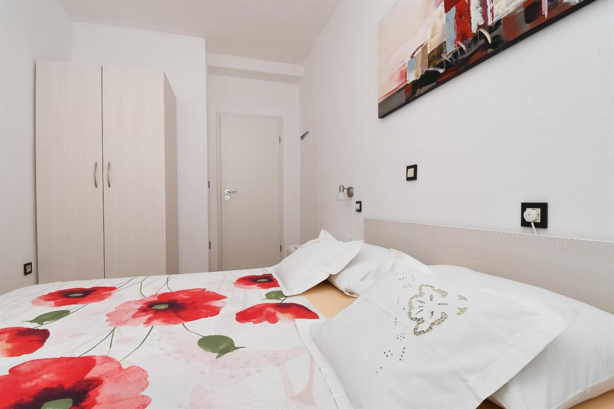 Apartment Joviz Makarska Exterior foto